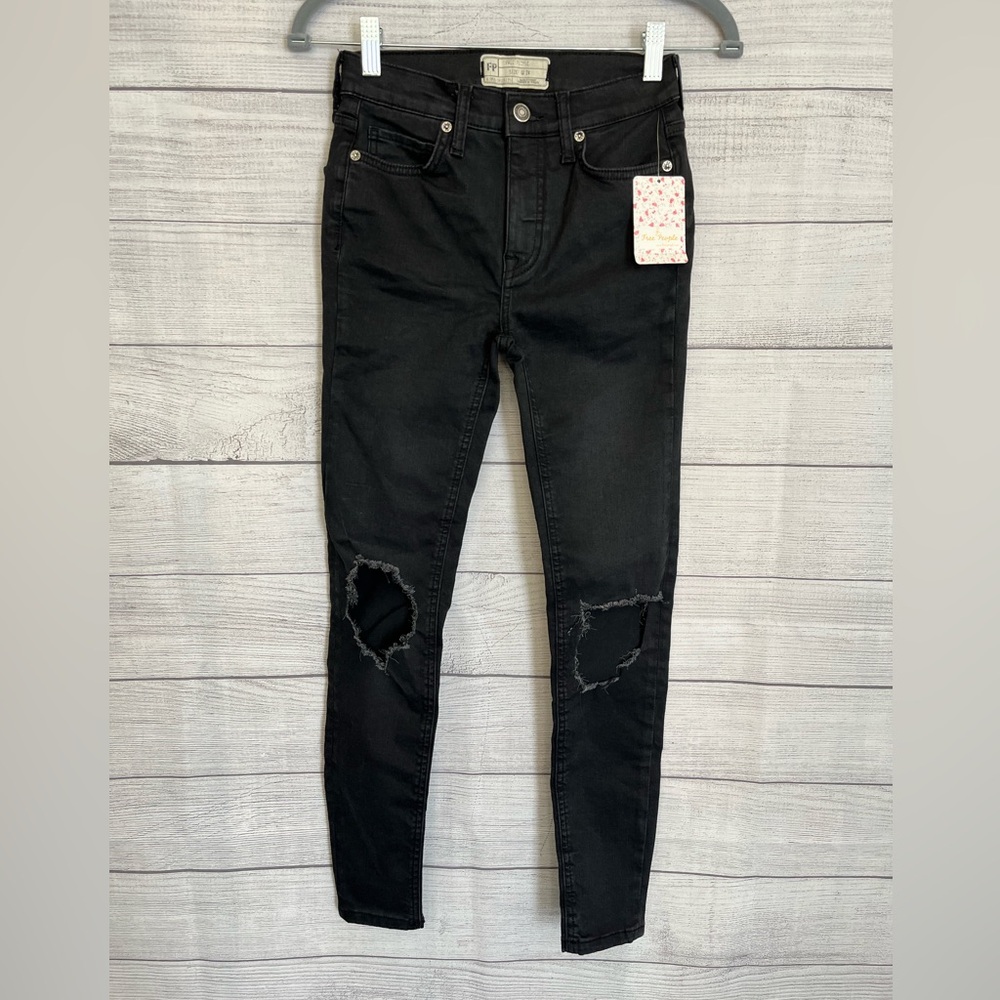 Free People | NWT Women’s High Rise Distressed Skinny   Jeans - Picture 2 of 10